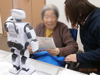 介護ロボット画像